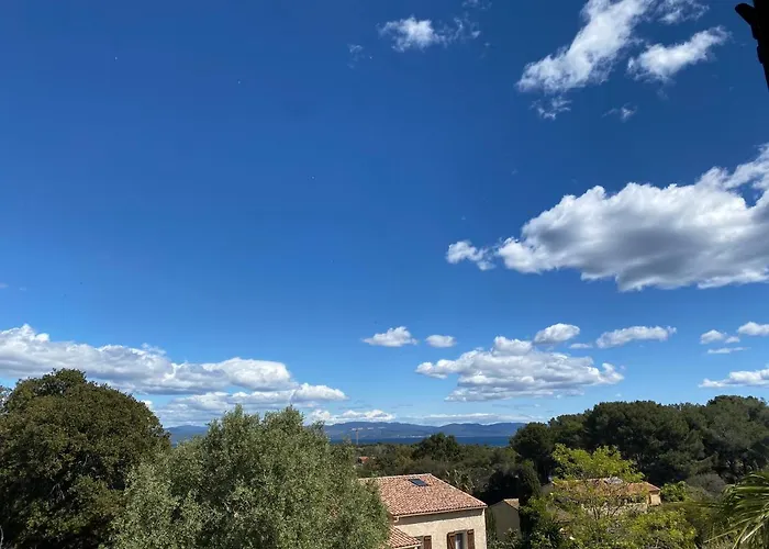 Villa Giens - A Pied -9 Couchages *