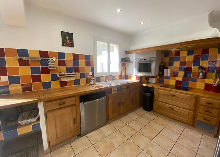 Giens - A Pied -9 Couchages *