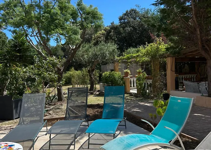 Villa Giens - A Pied -9 Couchages