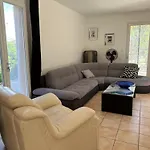 Giens - A Pied -9 Couchages *