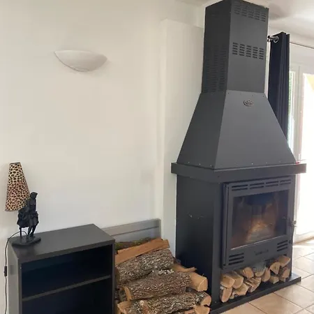 Giens - A Pied -9 Couchages * 耶尔