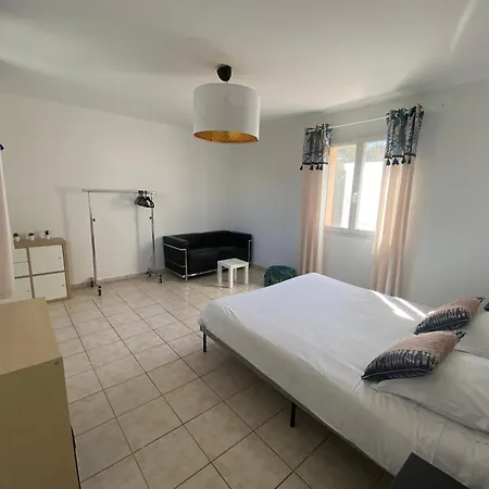 Giens - A Pied -9 Couchages ヴィラ *