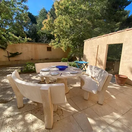 Villa Giens - A Pied -9 Couchages