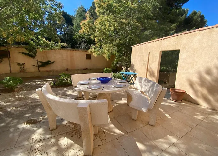 Villa Giens - à Pied -9 Couchages