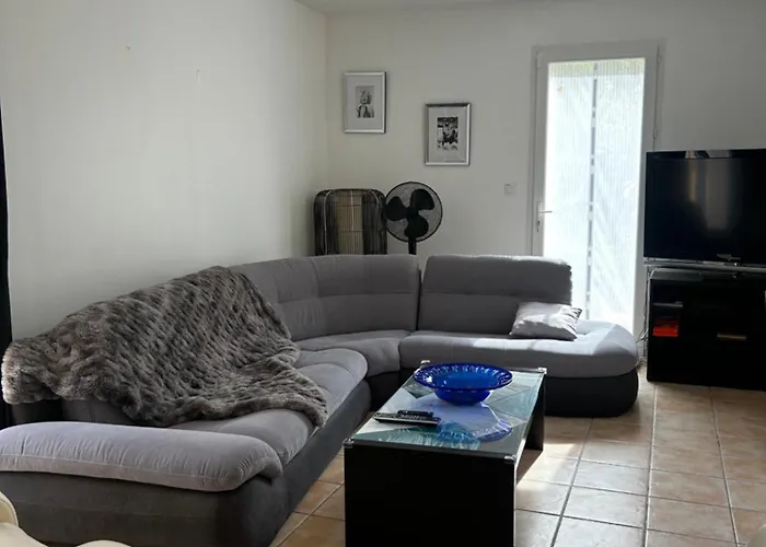 Giens - A Pied -9 Couchages Hyères