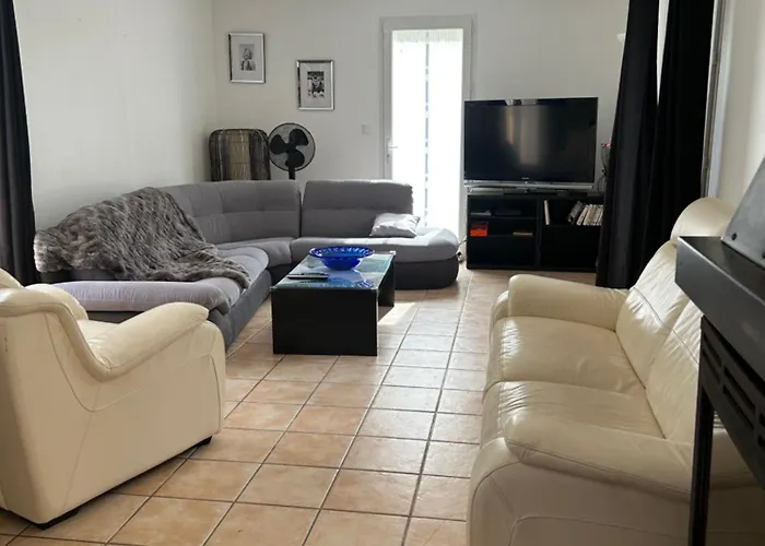 Giens - à Pied -9 Couchages