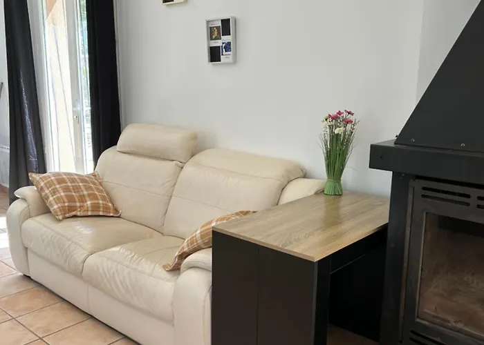 Giens - A Pied -9 Couchages فيلة *