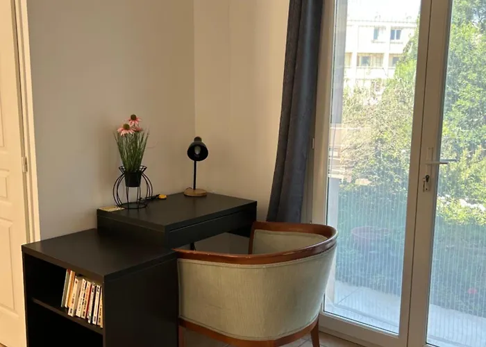 Giens - A Pied -9 Couchages فيلة *